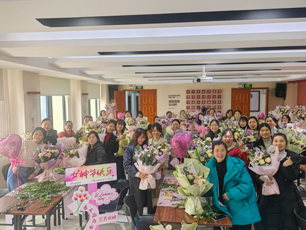2025乐动手机版防雷女神节插花沙龙 2025乐动手机版防雷女神节插花沙龙